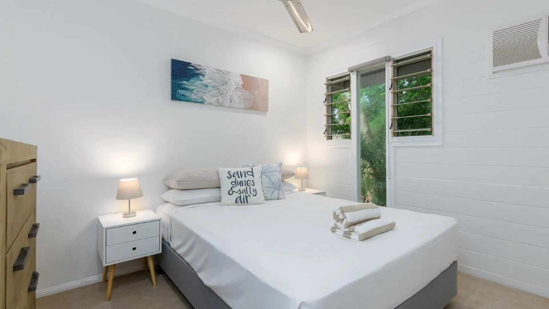 Craven Cottage At Full Moon Terraces - Tropical Queenslander Townhouse Πορτ Ντάγκλας